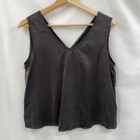 Lunya gray silk split back tank - Picture 2 of 4